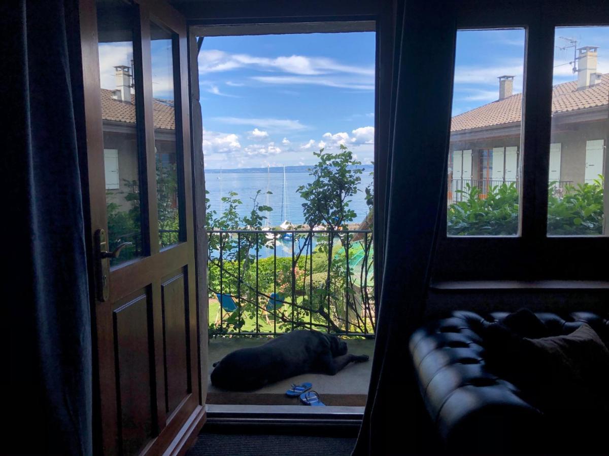 A Room with a View - Maisonnette dans bourg médiéval au bord du Lac Léman Yvoire Exterior foto